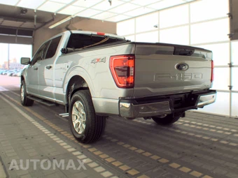 2023 Ford F-150 XLT Crew Cab Medium Bed - miniatura 6