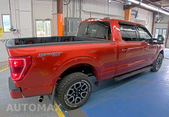 2023 Ford F-150 XLT Crew Cab Medium Bed - miniatura 4