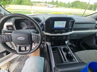 2023 Ford F-150 XLT Crew Cab Medium Bed - miniatura 10