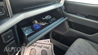 2023 Ford F-150 XLT Crew Cab Medium Bed - miniatura 21
