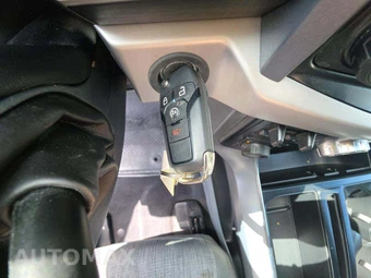 2023 Ford F-150 XLT Crew Cab Medium Bed - miniatura 5