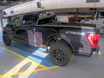 2023 Ford F-150 XLT Crew Cab Medium Bed - miniatura 6