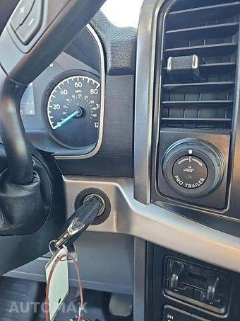 2023 Ford F-150 XLT Crew Cab Medium Bed - miniatura 8