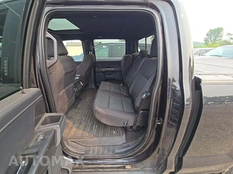 2023 Ford F-150 XLT Crew Cab Medium Bed - miniatura 13