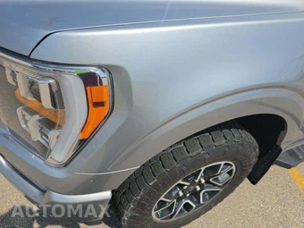 2023 Ford F-150 XLT Crew Cab Medium Bed - miniatura 18
