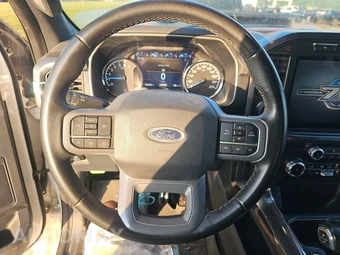 2023 Ford F-150 XLT Crew Cab Medium Bed - miniatura 10