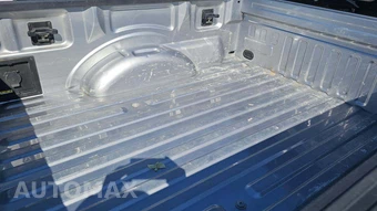 2023 Ford F-150 XLT Crew Cab Medium Bed - miniatura 26