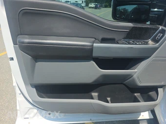 2023 Ford F-150 XLT Crew Cab Medium Bed - miniatura 9