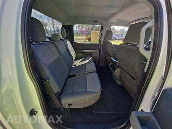 2023 Ford F-150 XLT Crew Cab Medium Bed - miniatura 17