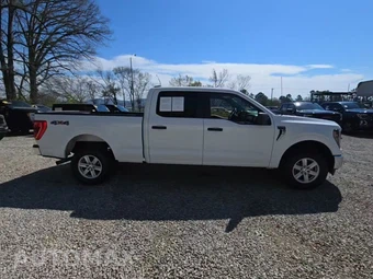 2023 Ford F-150 XLT Crew Cab Medium Bed - miniatura 5