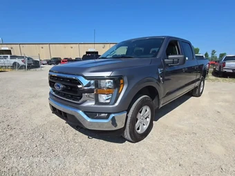 2023 Ford F-150 XLT Crew Cab Medium Bed - miniatura 1