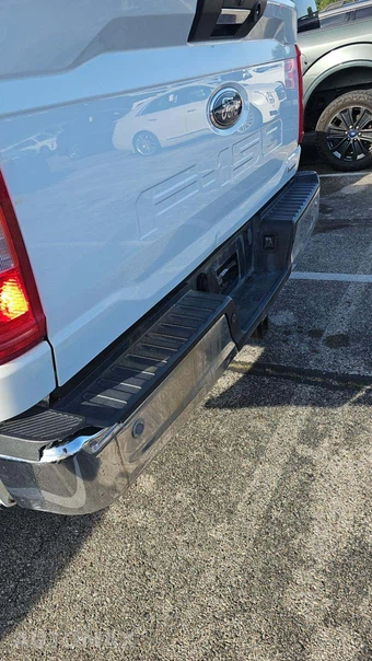 2023 Ford F-150 XLT Crew Cab Medium Bed - miniatura 31