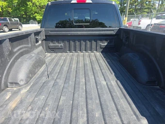 2023 Ford F-150 XLT Crew Cab Medium Bed - miniatura 16