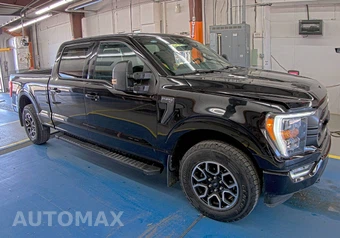 2023 Ford F-150 XLT Crew Cab Medium Bed - miniatura 3