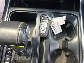 2023 Ford F-150 XLT Crew Cab Medium Bed - miniatura 8