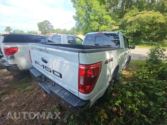 2023 Ford F-150 XLT Crew Cab Medium Bed - miniatura 3