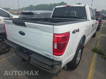 2023 Ford F-150 XLT Crew Cab Medium Bed - miniatura 4