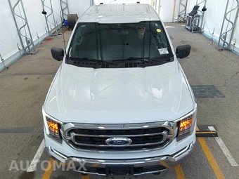 2023 Ford F-150 XLT Crew Cab Medium Bed - miniatura 2