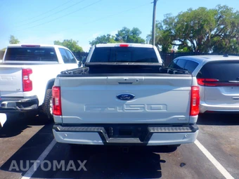 2023 Ford F-150 XLT Crew Cab Medium Bed - miniatura 10