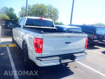 2023 Ford F-150 XLT Crew Cab Medium Bed - miniatura 17