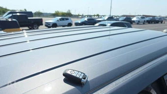 2023 Ford F-150 XLT Crew Cab Medium Bed - miniatura 17