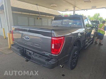 2023 Ford F-150 XLT Crew Cab Medium Bed - miniatura 4