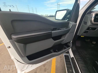 2023 Ford F-150 XLT Crew Cab Short Bed - miniatura 9