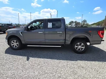 2023 Ford F-150 XLT Crew Cab Short Bed - miniatura 3