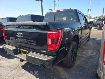 2023 Ford F-150 XLT Crew Cab Short Bed - miniatura 3