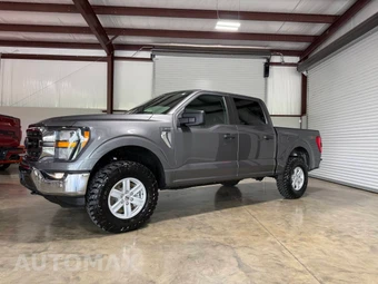 2023 Ford F-150 XLT Crew Cab Short Bed - miniatura 1