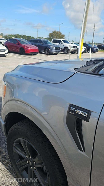 2023 Ford F-150 XLT Crew Cab Short Bed - miniatura 20