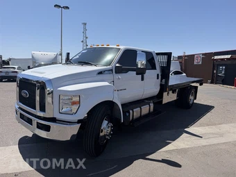 2023 Ford F650 SUPER DUTY Crew Cab - miniatura 7