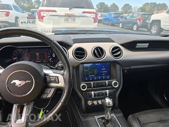 2023 Ford Mustang EcoBoost Premium Convertible - miniatura 11
