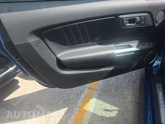 2023 Ford Mustang EcoBoost Premium Coupe - miniatura 9