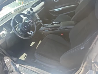 2023 Ford Mustang GT Coupe - miniatura 13