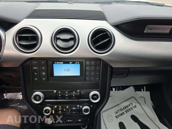 2023 Ford Mustang GT Coupe - miniatura 10