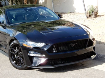 2023 Ford Mustang GT Premium - miniatura 2