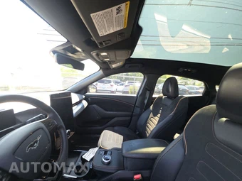 2023 Ford Mustang Mach-E GT - miniatura 20