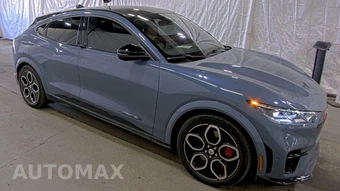 2023 Ford Mustang Mach-E GT - miniatura 3