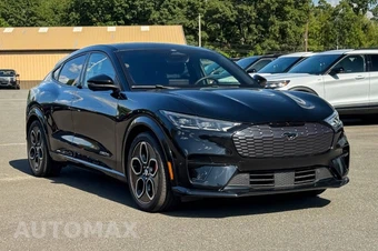 2023 Ford Mustang Mach-E GT - miniatura 1
