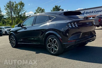 2023 Ford Mustang Mach-E GT - miniatura 5