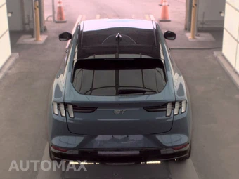 2023 Ford Mustang Mach-E GT - miniatura 5