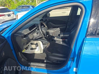 2023 Ford Mustang Mach-E GT - miniatura 7