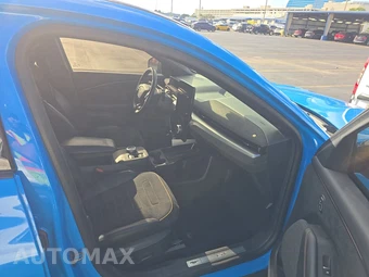 2023 Ford Mustang Mach-E GT - miniatura 8