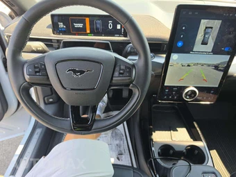 2023 Ford Mustang Mach-E GT Performance Edition - miniatura 10