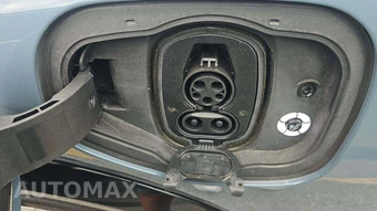 2023 Ford Mustang Mach-E Premium - miniatura 12