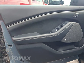 2023 Ford Mustang Mach-E Premium - miniatura 19