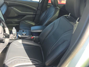 2023 Ford Mustang Mach-E Premium - miniatura 7
