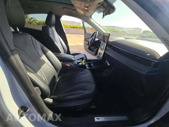 2023 Ford Mustang Mach-E Premium - miniatura 19