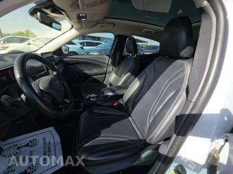 2023 Ford Mustang Mach-E Premium - miniatura 6